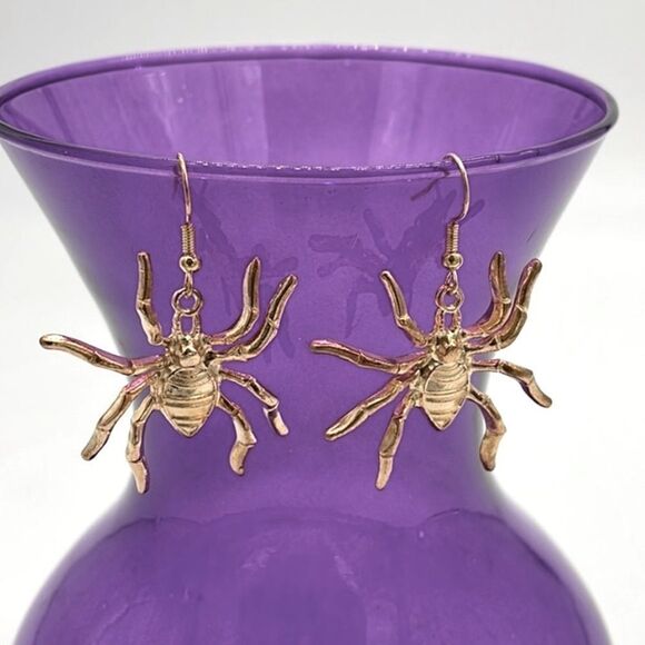 1 1/2” Goldtone Metal Spider Earrings Halloween - Picture 1 of 2